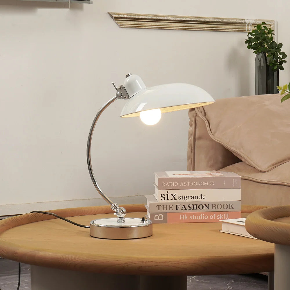 Nova – Moderne Minimalistische Tischleuchte