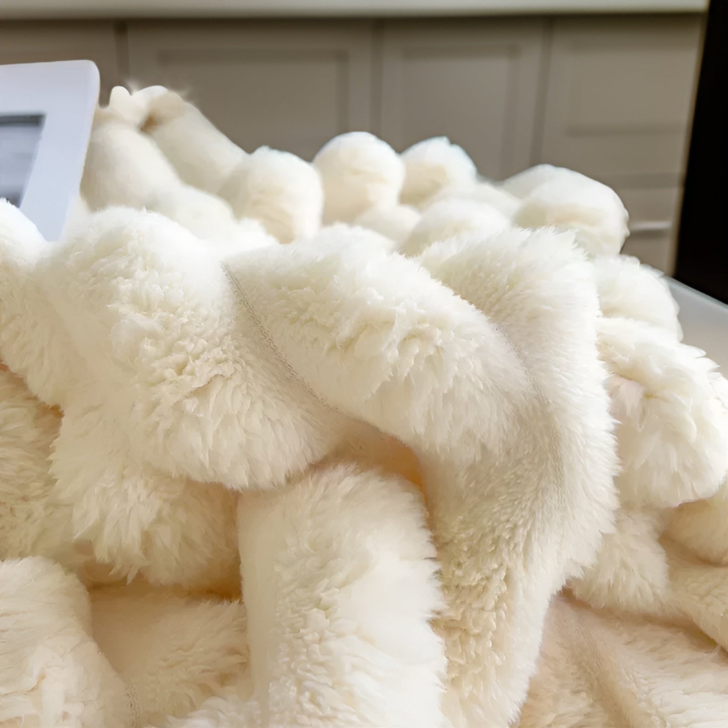 Zyra – Weiche Fleecedecke für Sofa & entspannte Wohlfühlmomente