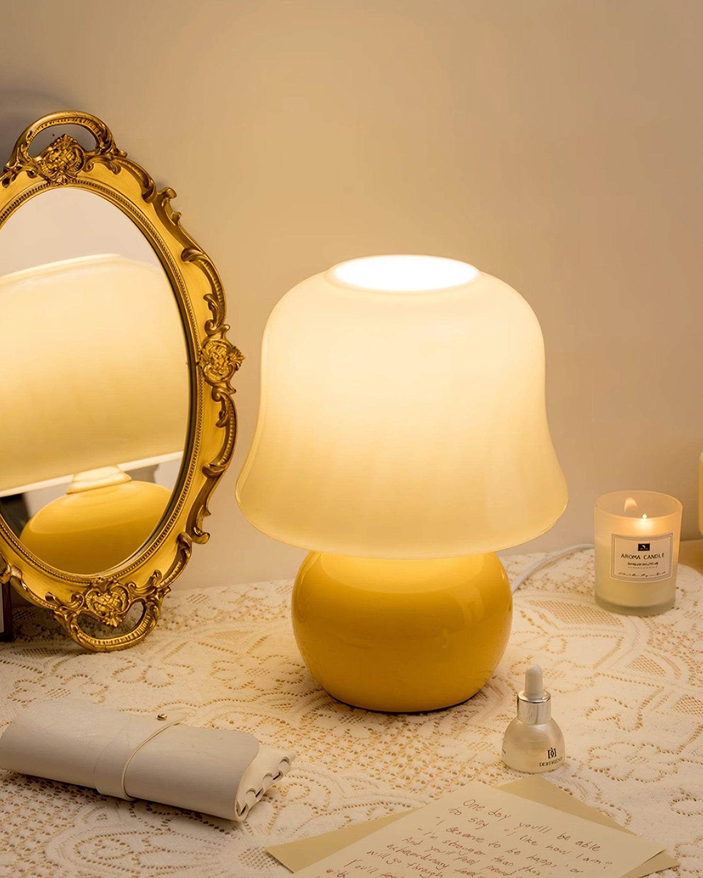 Lena – Tischlampe im Pilzdesign aus glasierter Glas