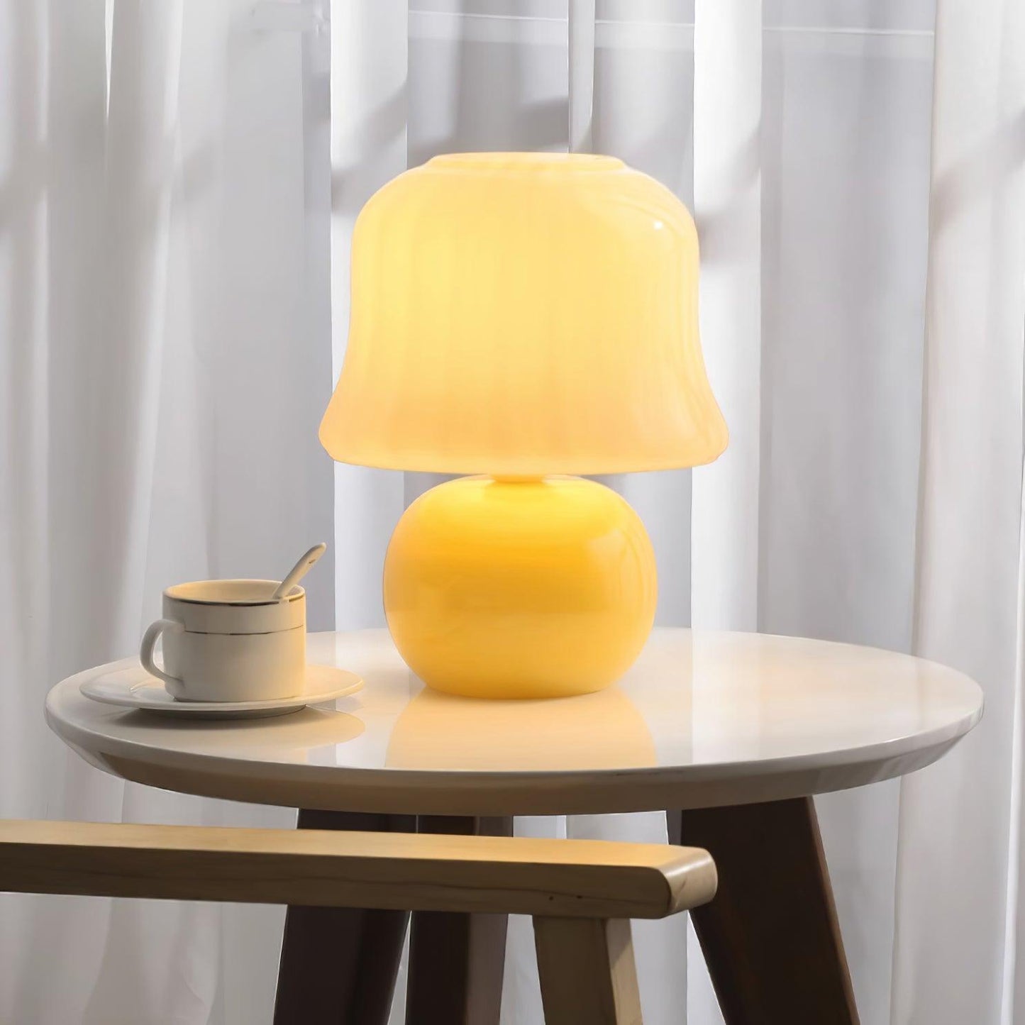 Lena – Tischlampe im Pilzdesign aus glasierter Glas