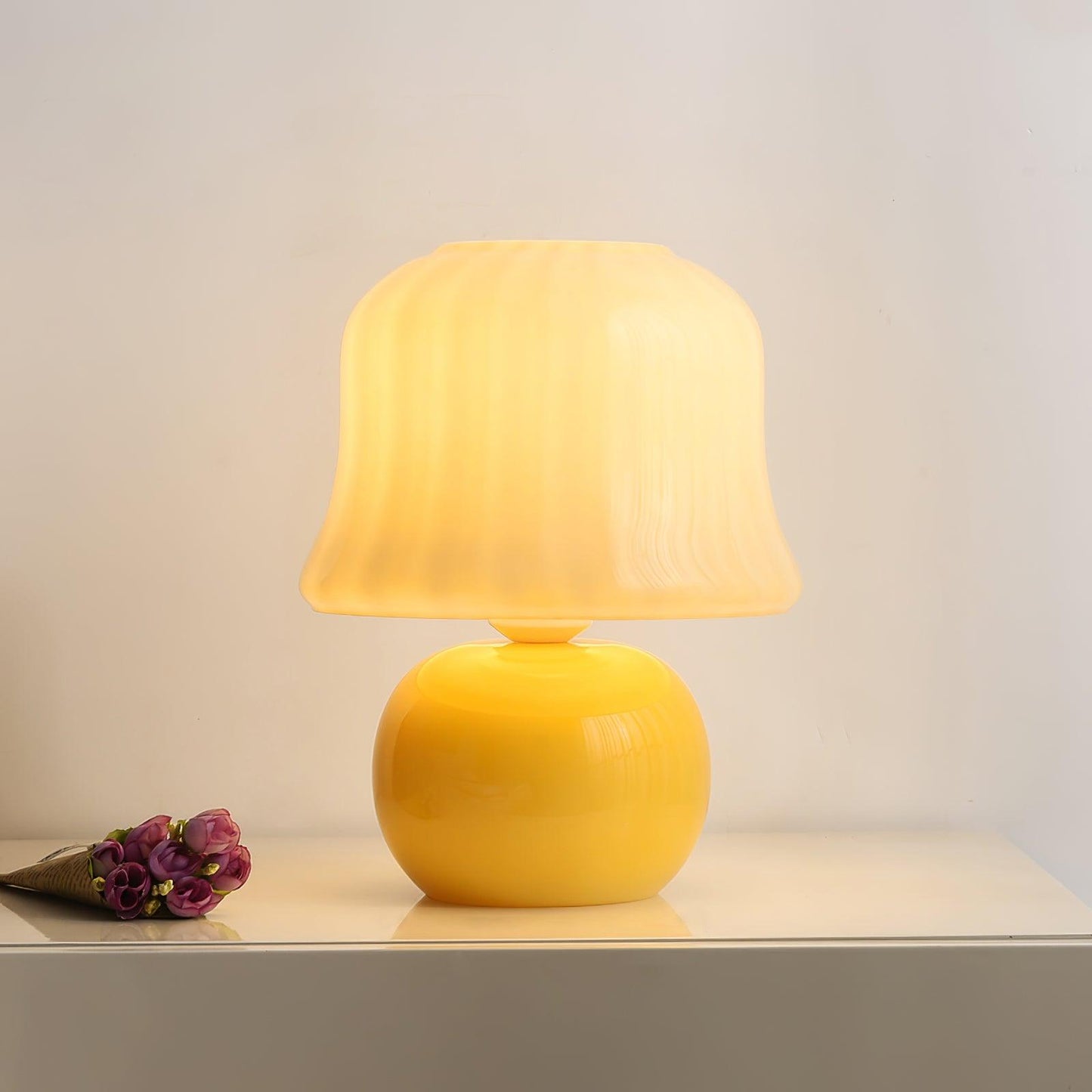 Lena – Tischlampe im Pilzdesign aus glasierter Glas