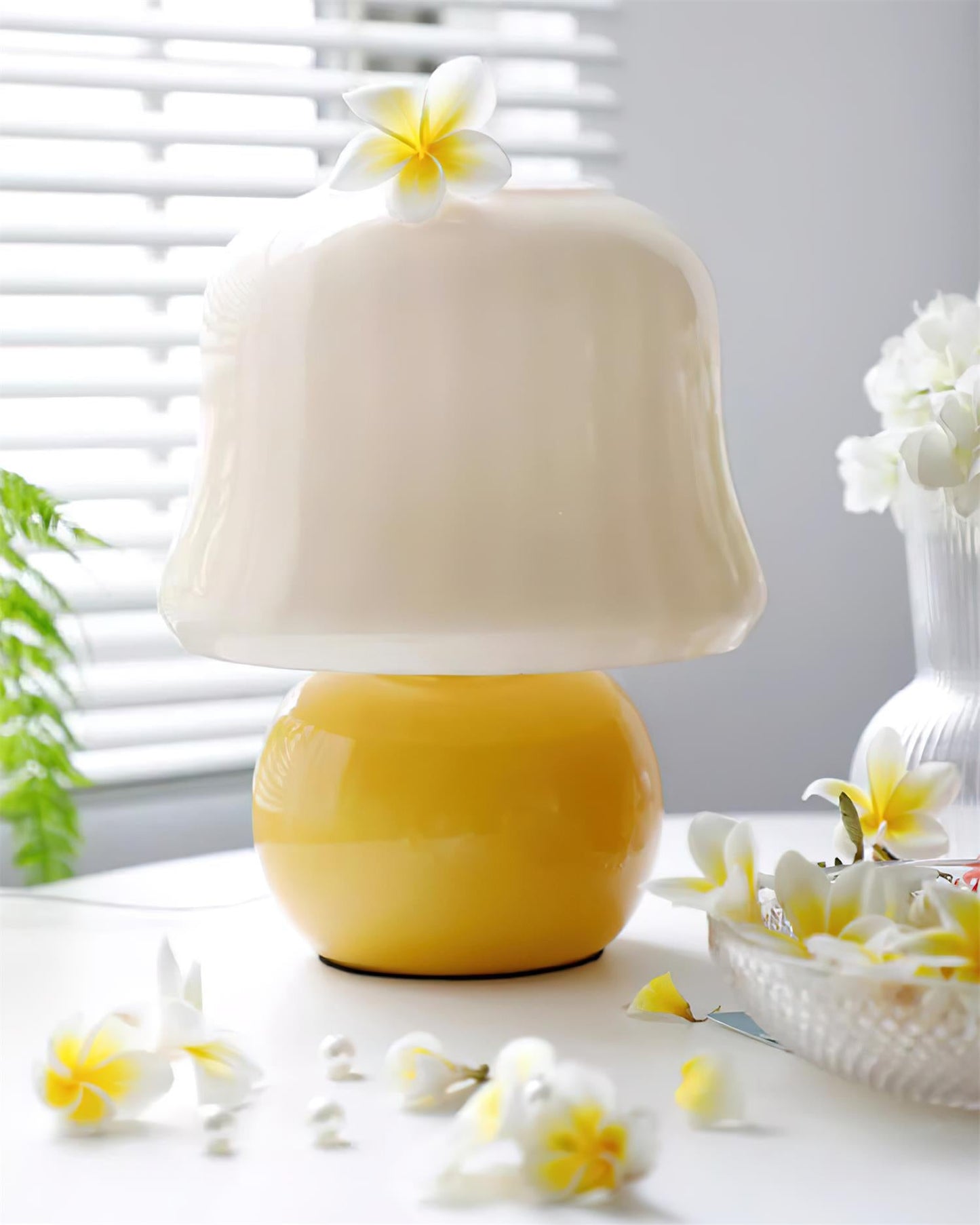 Lena – Tischlampe im Pilzdesign aus glasierter Glas