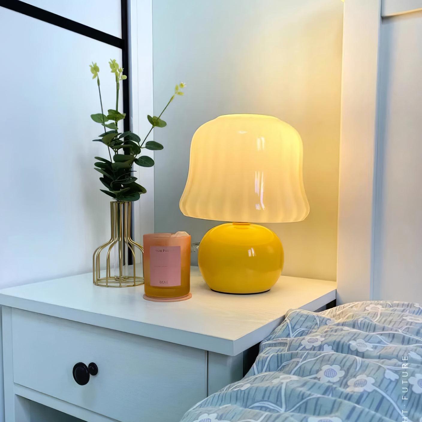 Lena – Tischlampe im Pilzdesign aus glasierter Glas