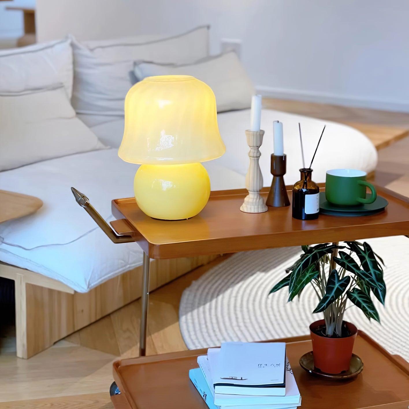 Lena – Tischlampe im Pilzdesign aus glasierter Glas
