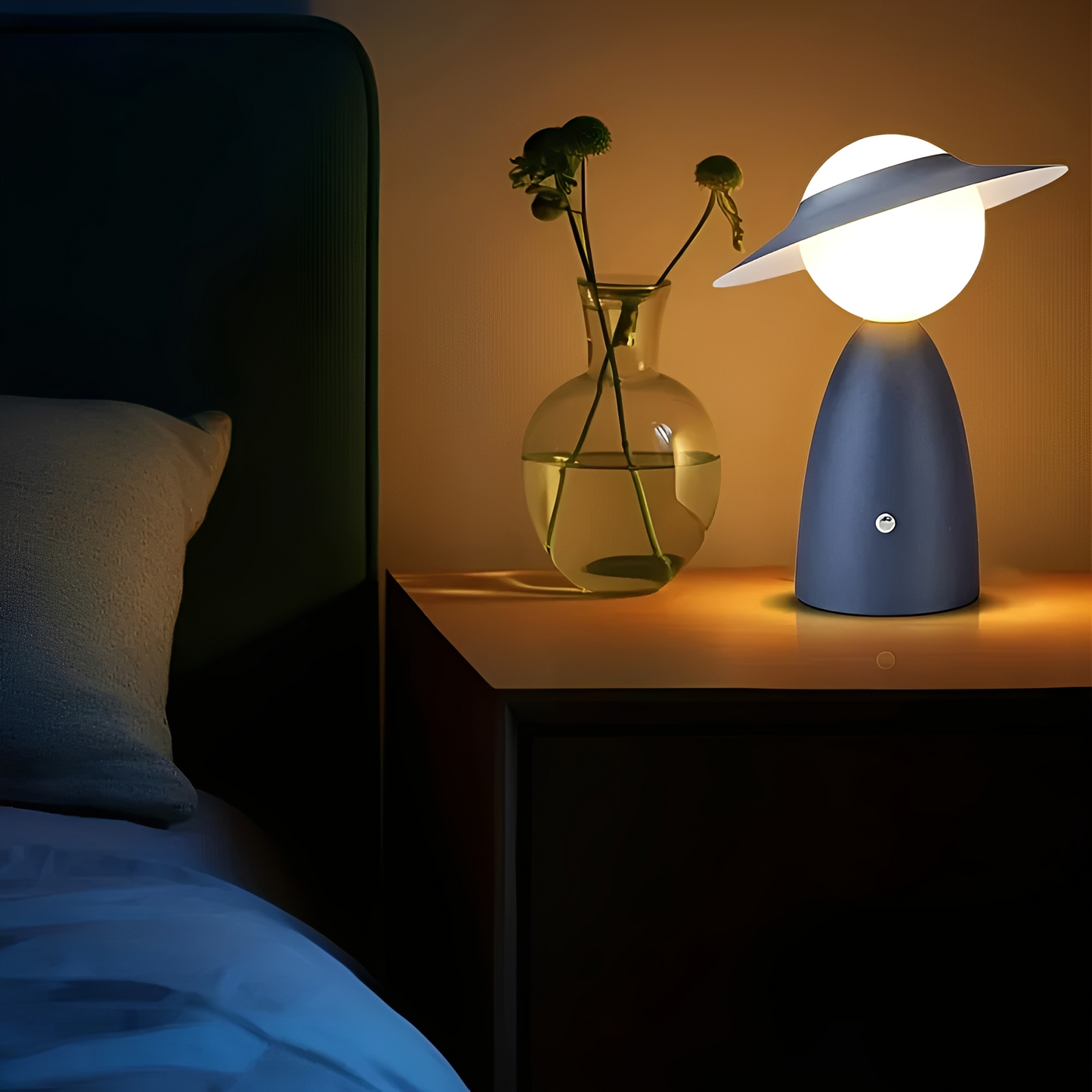 LumiElite – Kreative Metall-Tischlampe mit USB-Aufladung