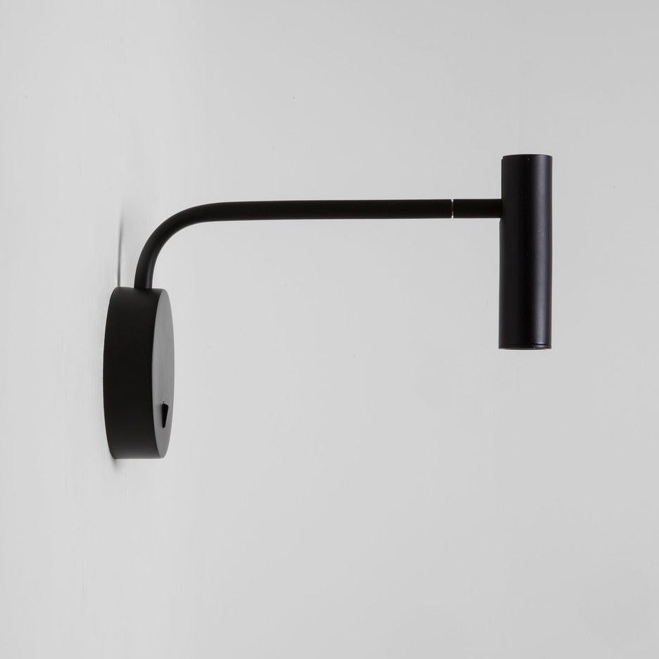 Niva – Runde LED Wandleuchte mit Spotfunktion