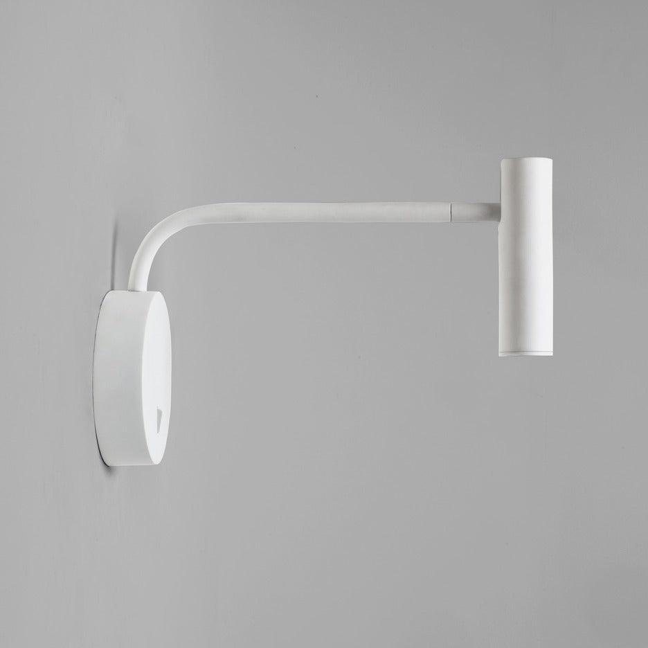 Niva – Runde LED Wandleuchte mit Spotfunktion