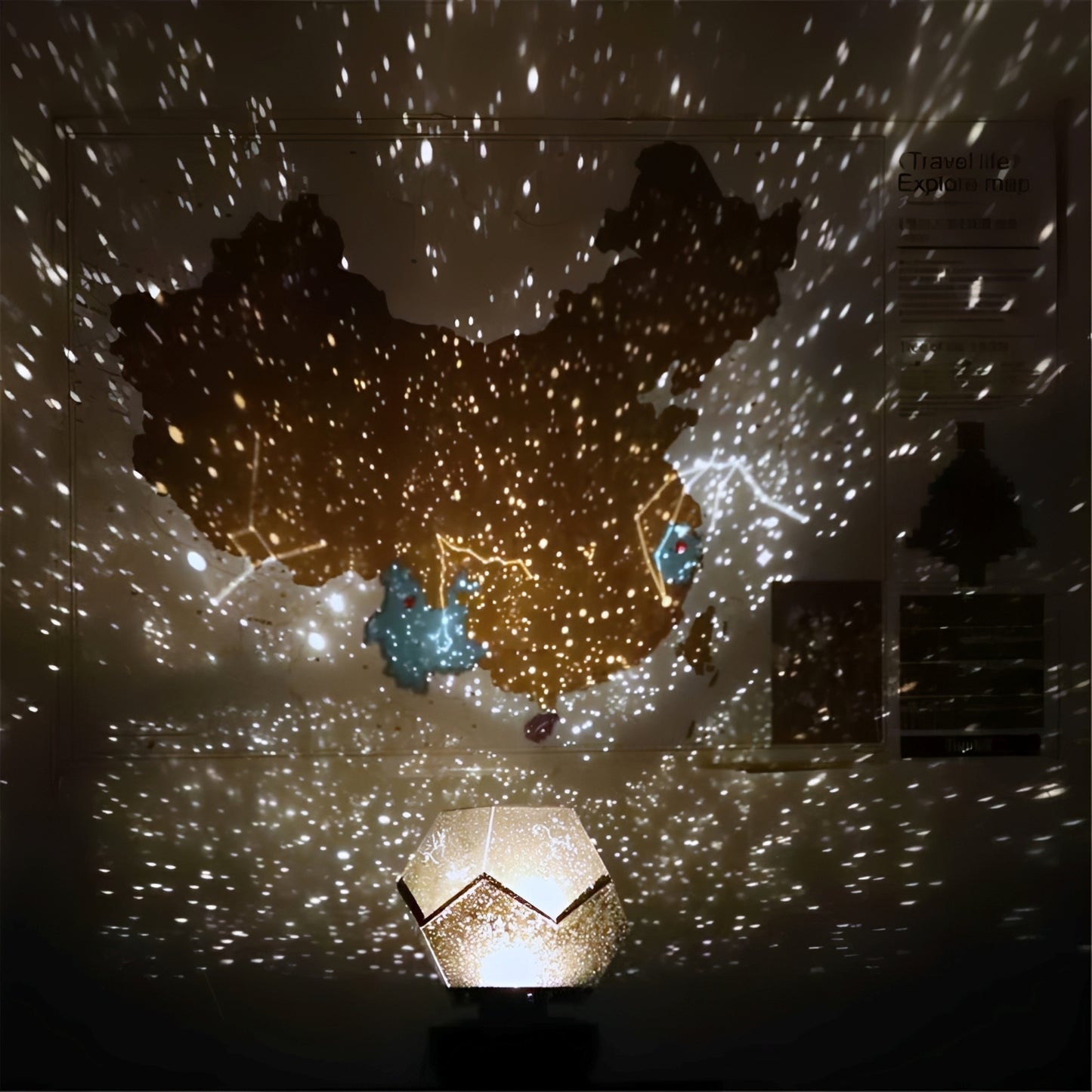 Maki – Minimalistische Himmelsprojektion Lampe