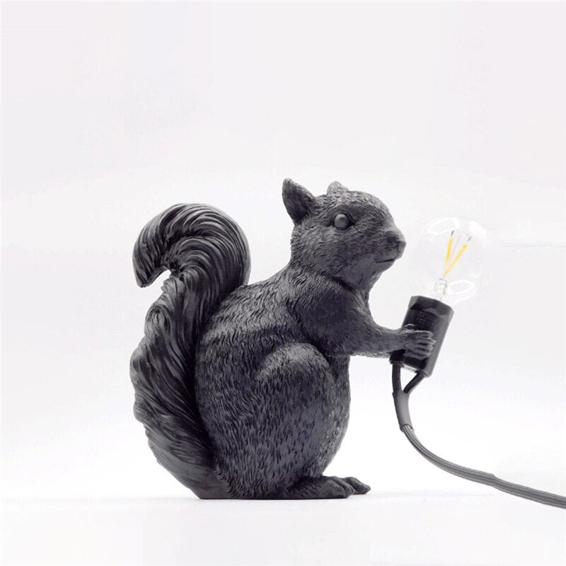 Kitsune – Niedliche Designer-Eichhörnchen Tischlampe