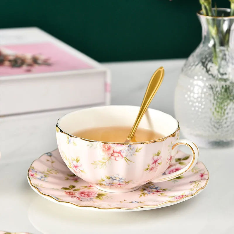 Emma –Kaffee- und Teetassen-Set aus Keramik