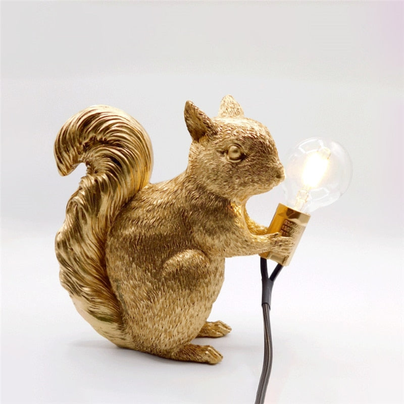 Kitsune – Niedliche Designer-Eichhörnchen Tischlampe