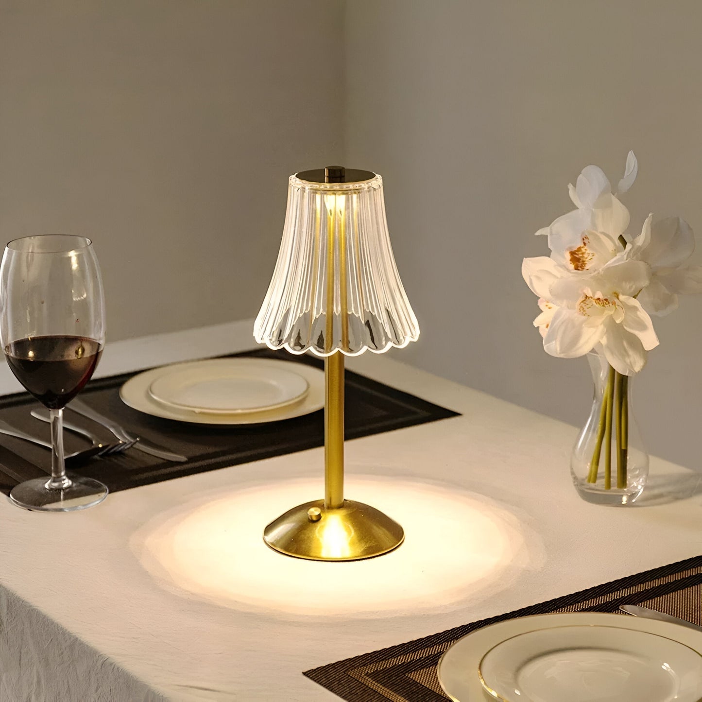 Haruko – Acryl Tischlampe