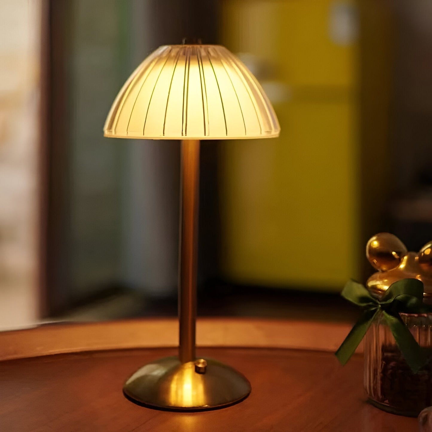 Haruko – Acryl Tischlampe