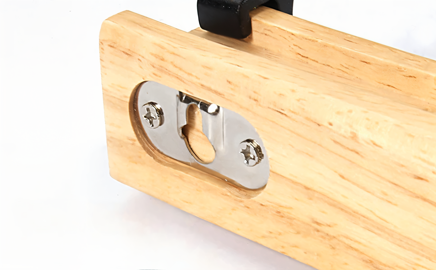 WallHooker – Wandgarderobe aus Holz mit Metallhaken im Industrial-Look
