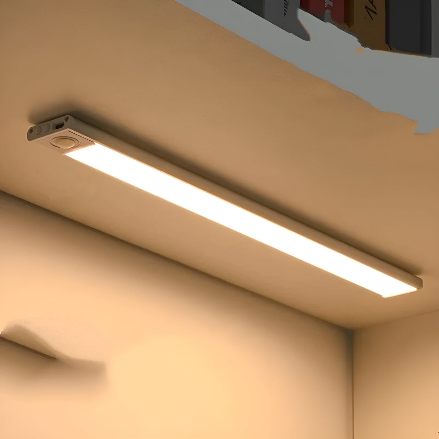 GlowSense Mini – Bewegungsaktiviertes USB-LED mit Akku & Magnetfuß