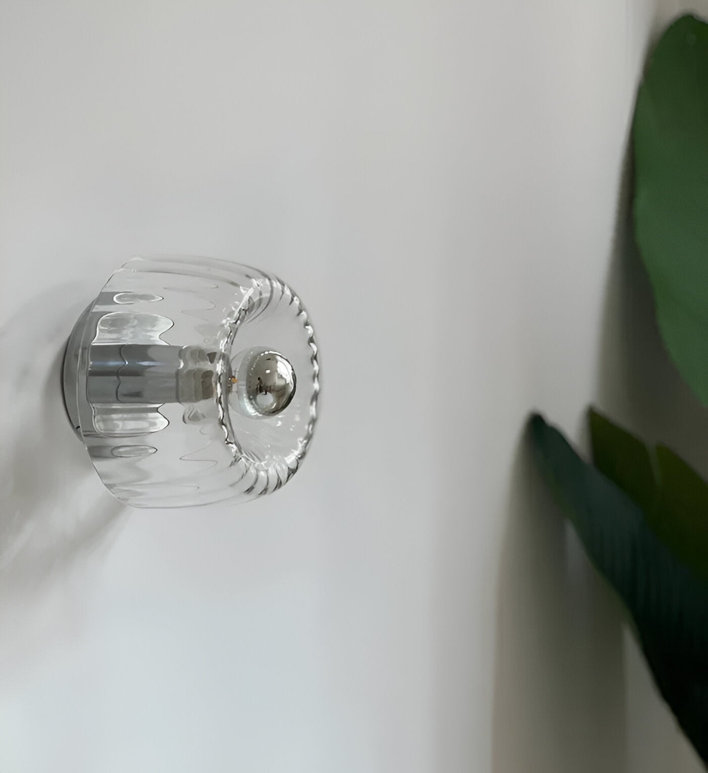 BauGlow Rib – Wandlampe im gerippten Bauhaus-Stil
