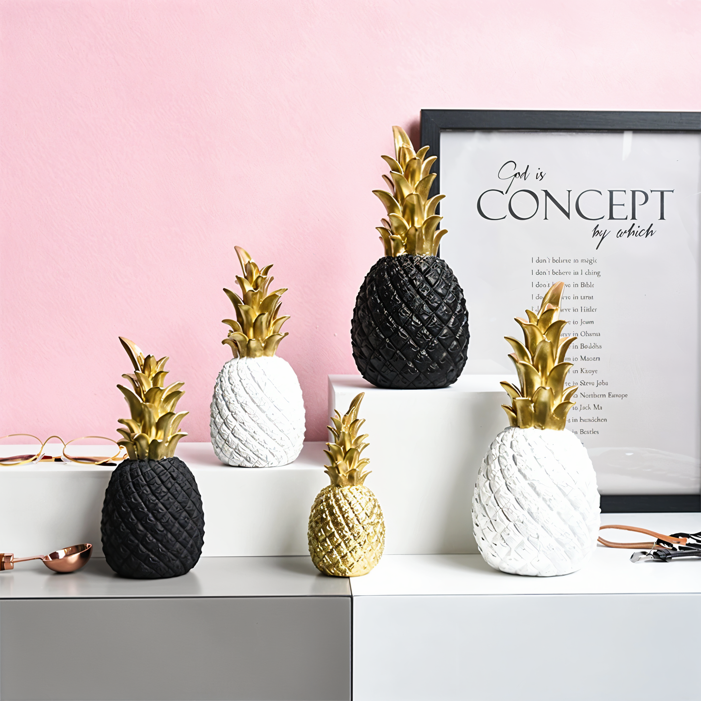 Phineas – Stilvolle Ananas-Dekoration aus Harz für sommerliche Wohnakzente