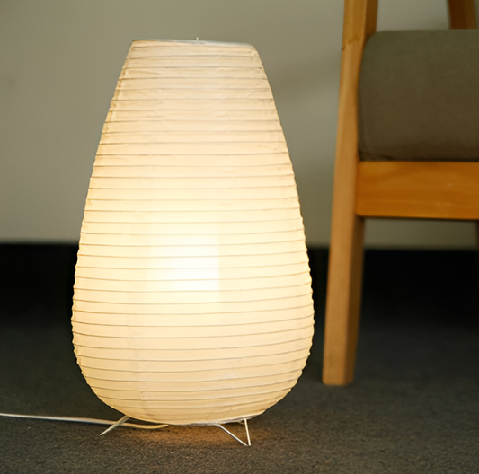 Aiko – Japanische Reispapier Tischlampe