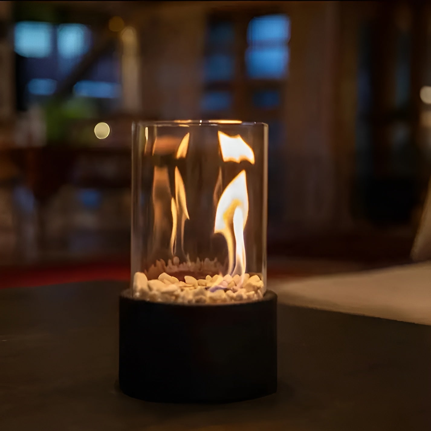 Lumo – Runde Tisch-Feuerlampe aus Glas & Edelstahl