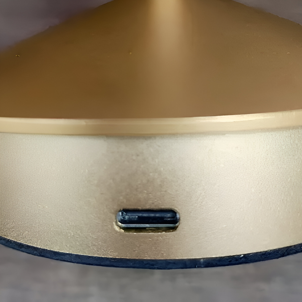 LumoBar – Minimalistische LED Tischlampe