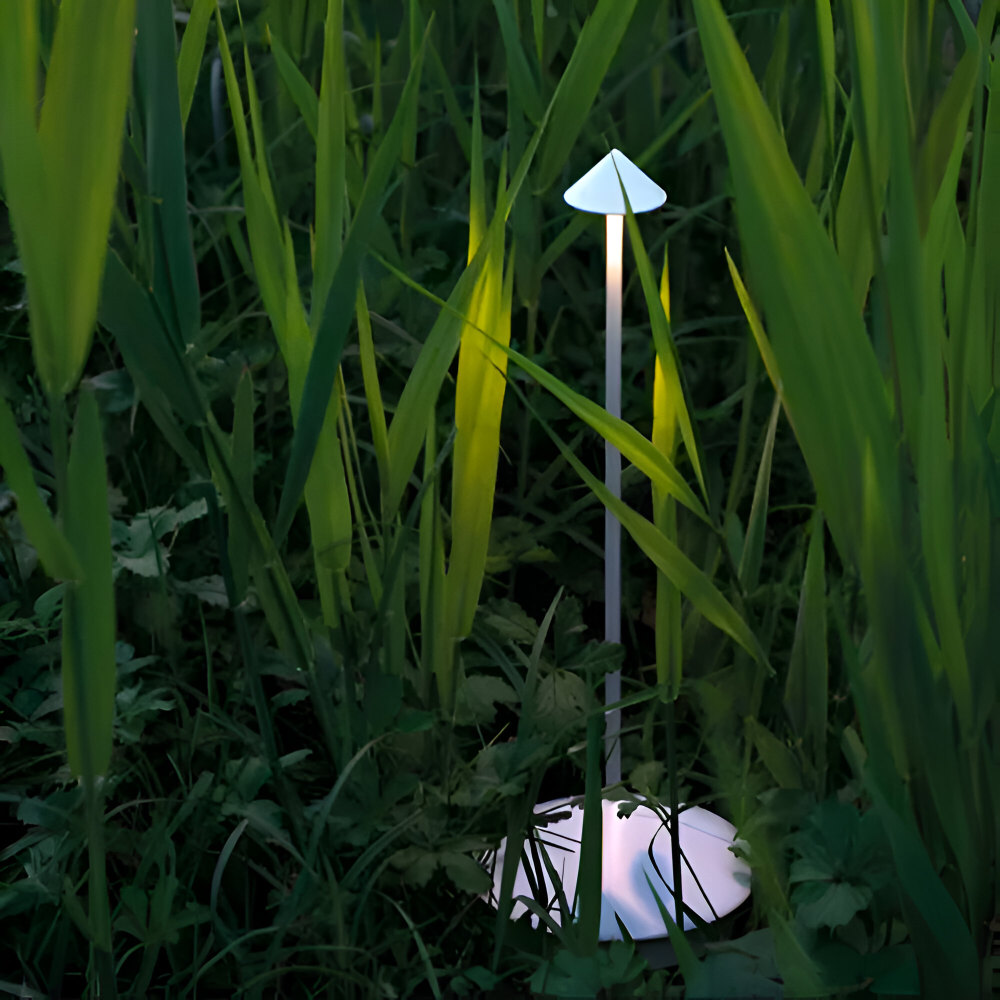 LumoBar – Minimalistische LED Tischlampe