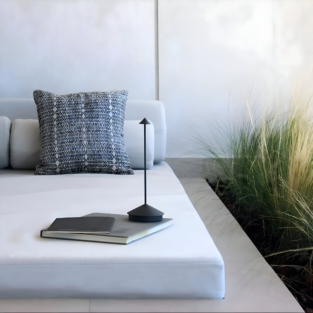 LumoBar – Minimalistische LED Tischlampe