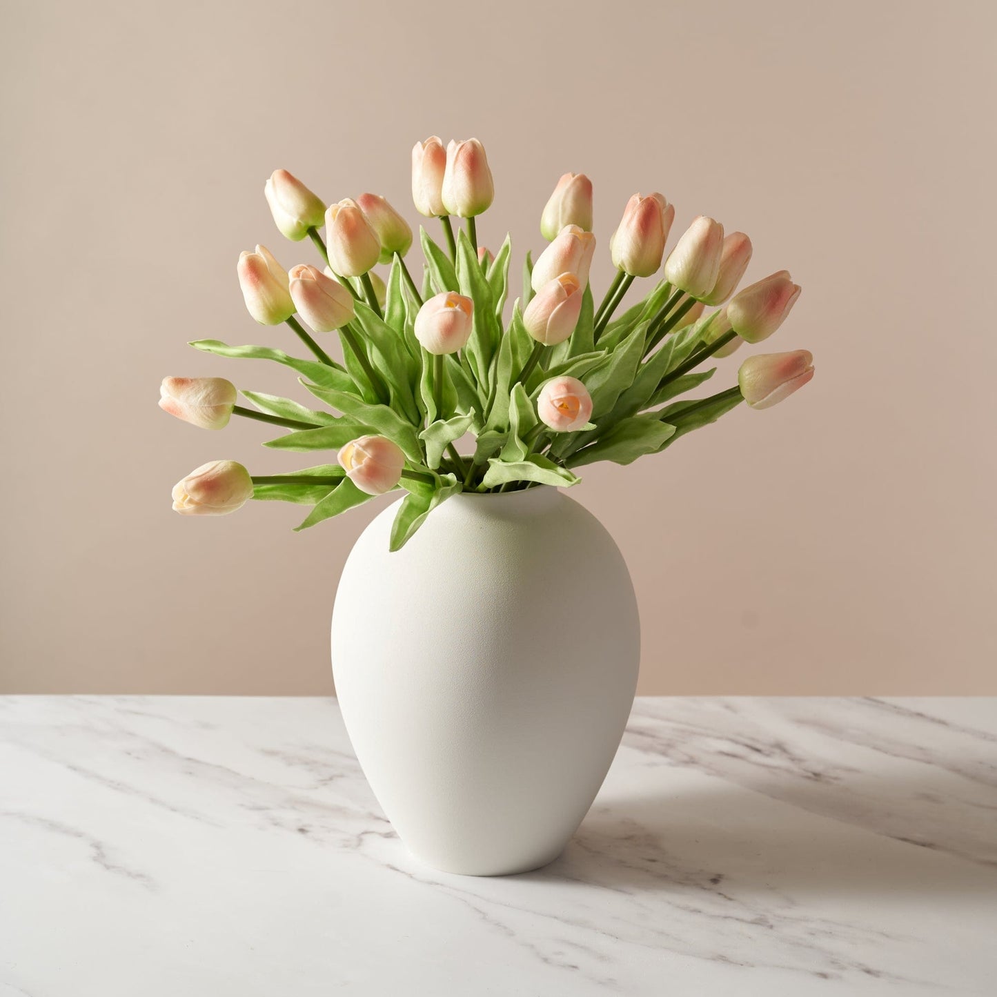 Elva – Künstliche Tulpe