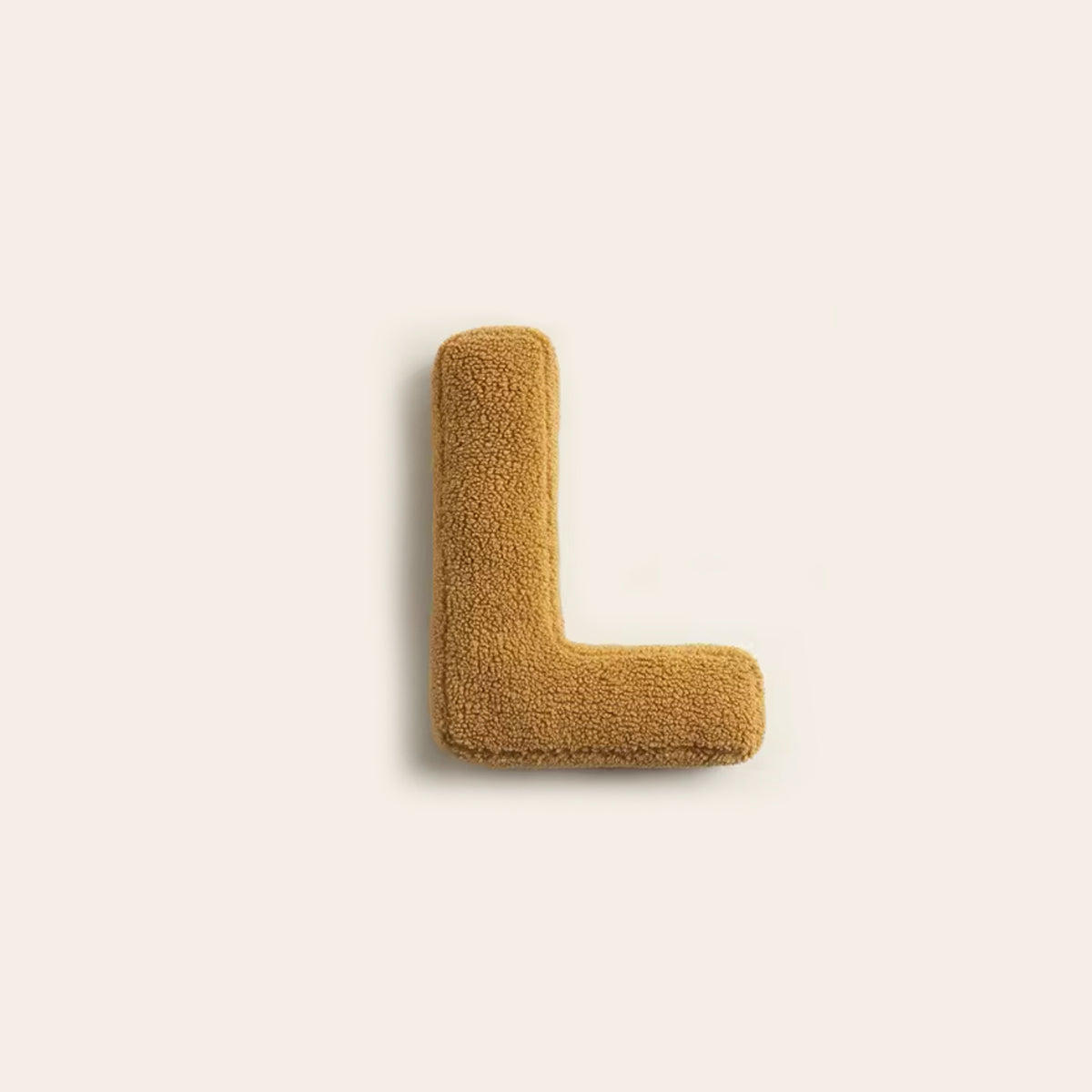 Ari – Weiche Letter-Kissen für Zuhause