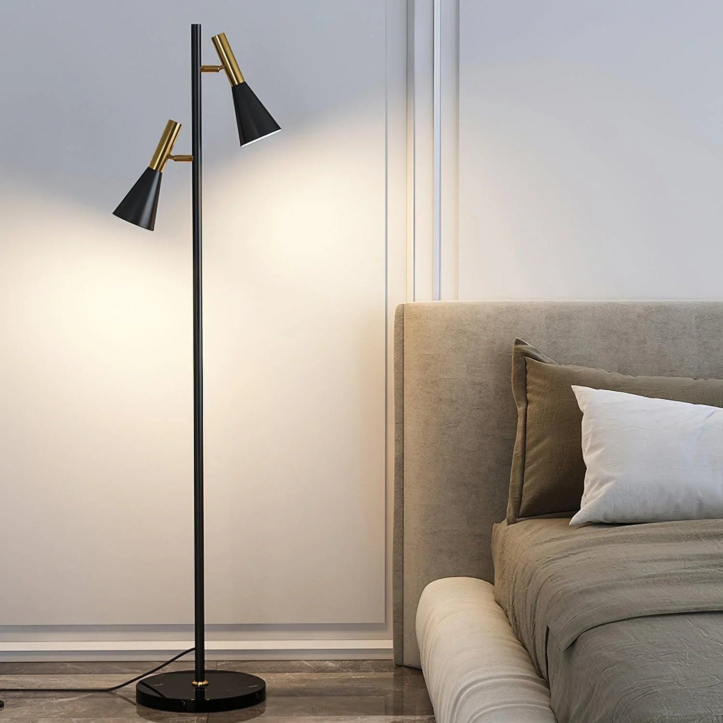 Noire – Moderne Minimalistische Eisen-Stehleuchte