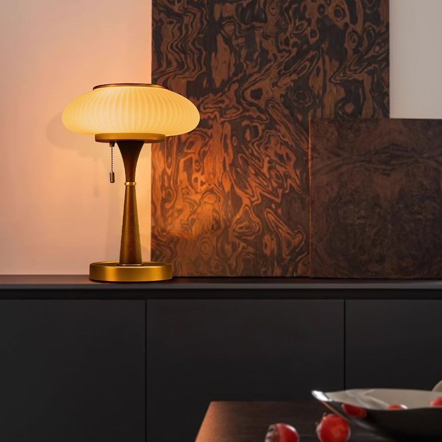 Matsuteko – Amerikanische Tischlampe