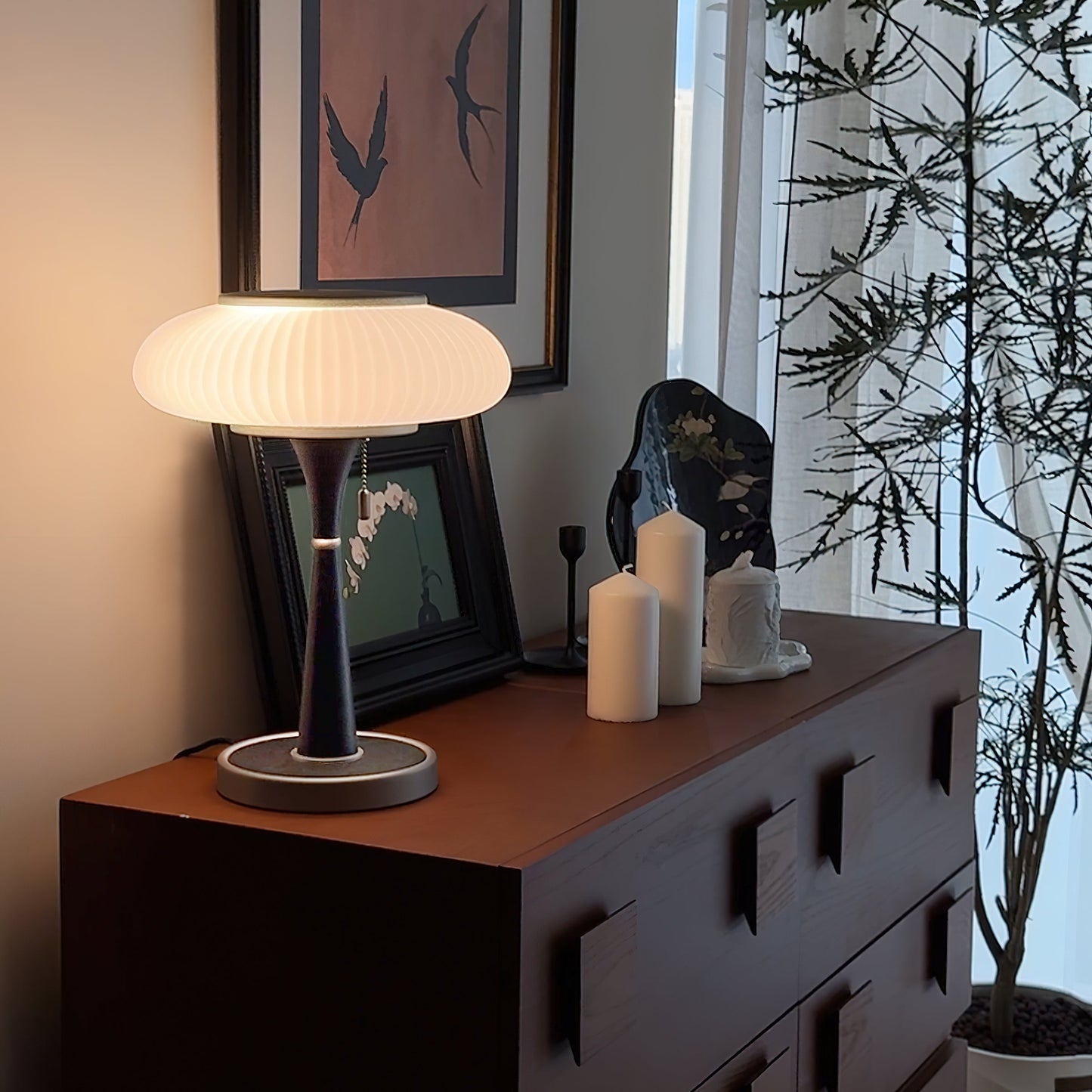Matsuteko – Amerikanische Tischlampe