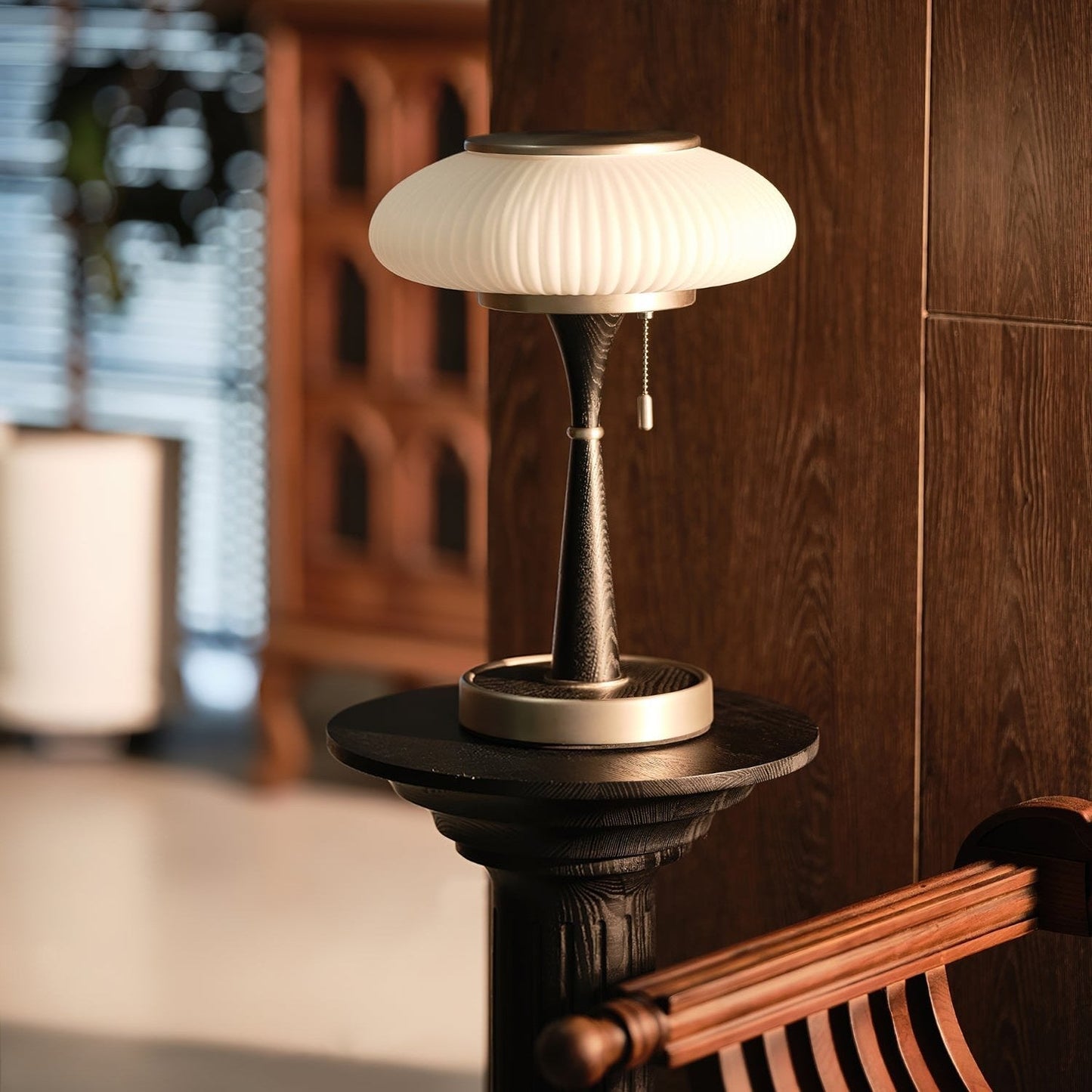 Matsuteko – Amerikanische Tischlampe