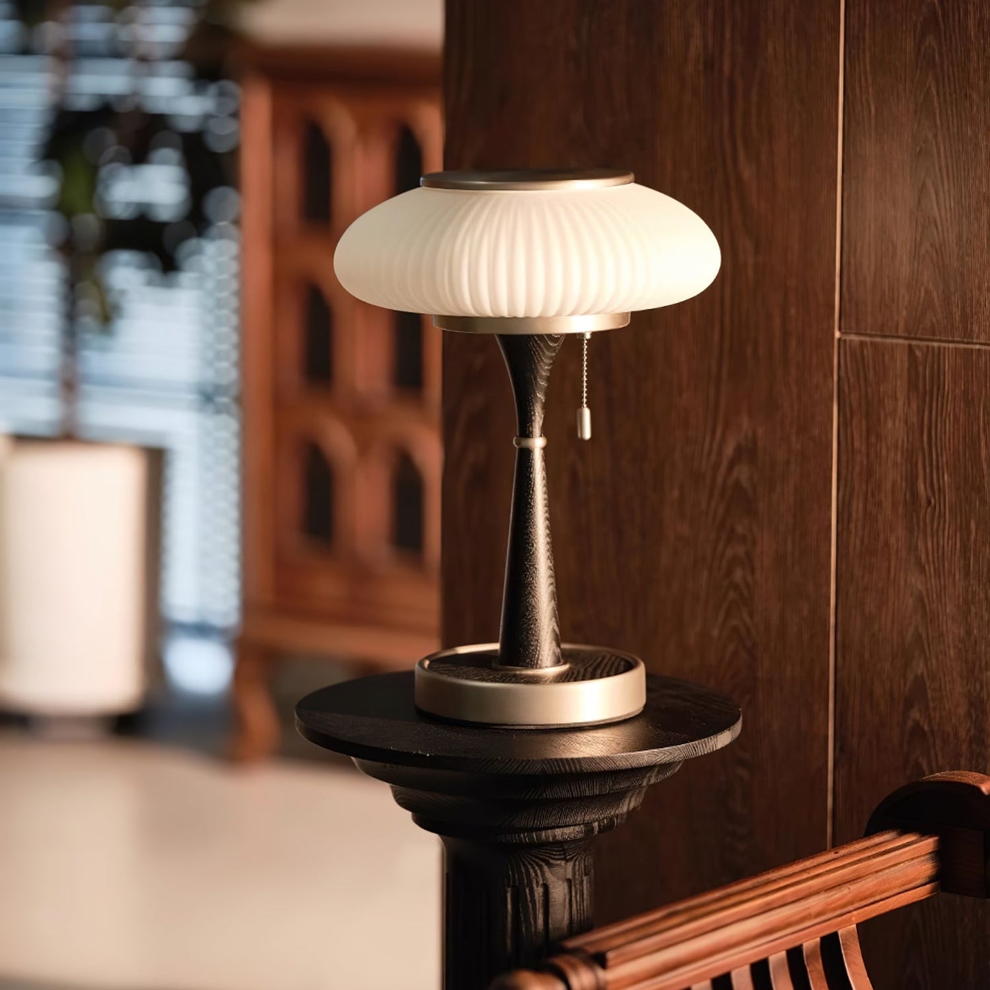 Matsuteko – Amerikanische Tischlampe