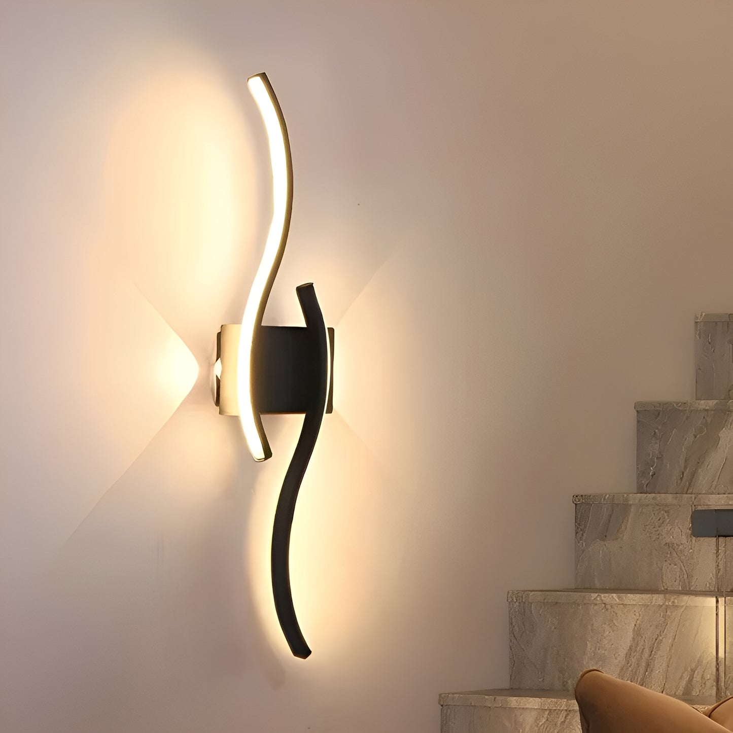 Raya – Sanfte LED Wandlampe