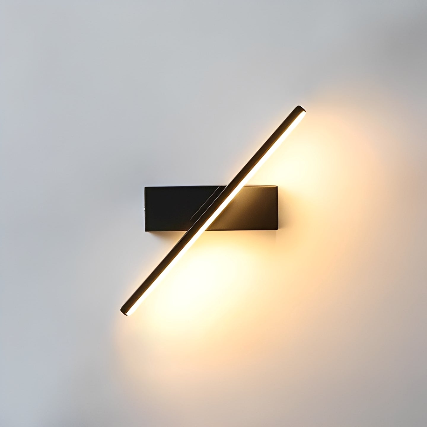 Zoren – Drehbare Wandlampe