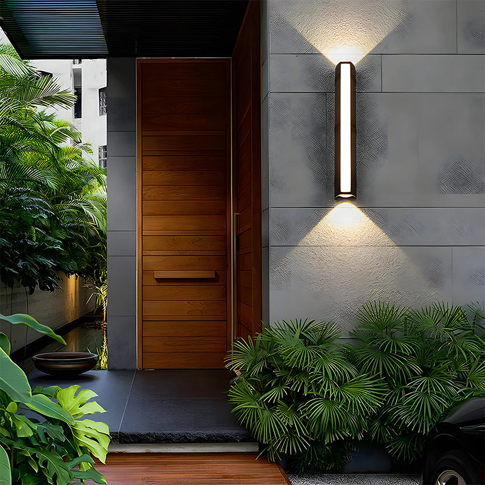 Nira – Schlichte und elegante Außenwandlampe