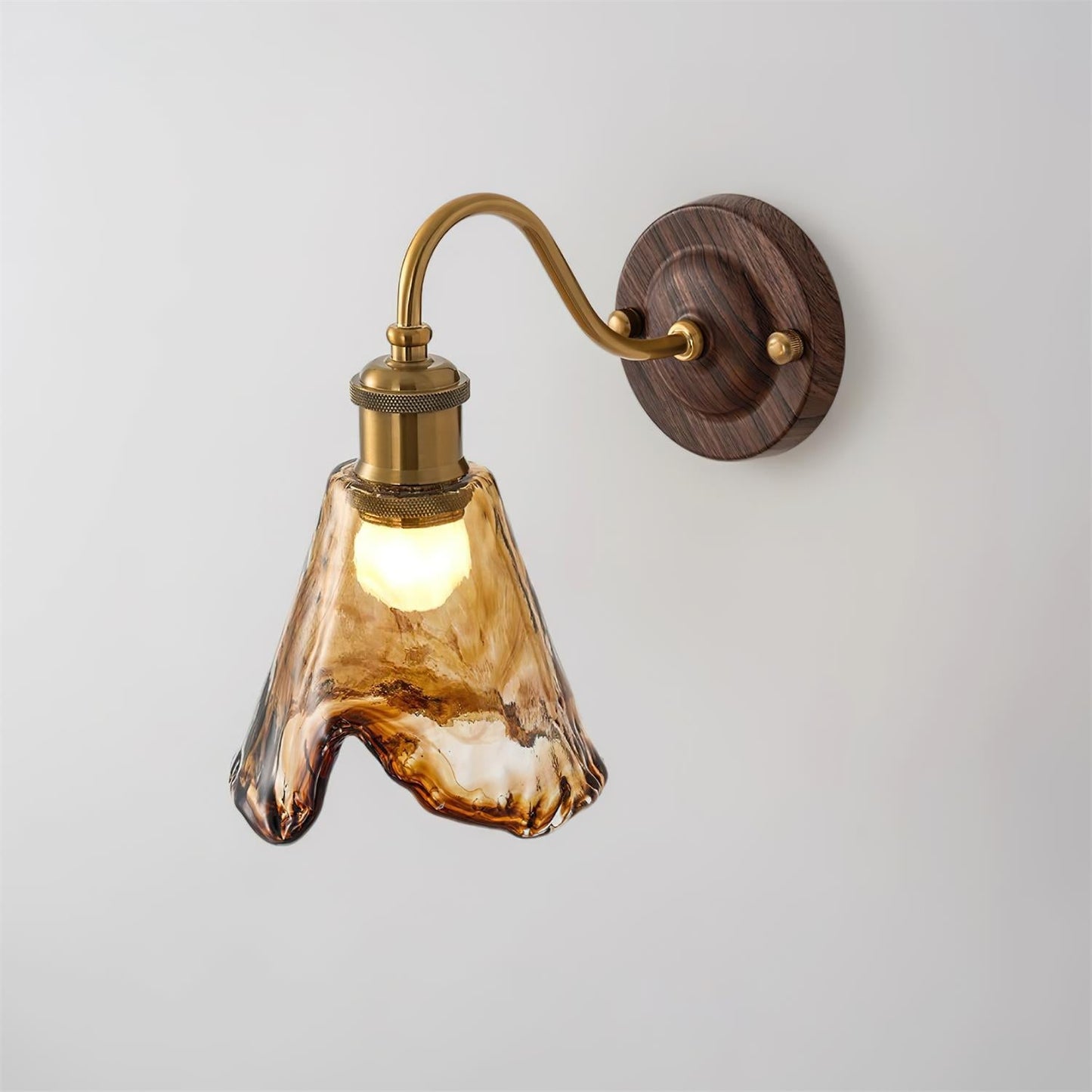 Alessia – Wandleuchte mit Bernstein-Glas