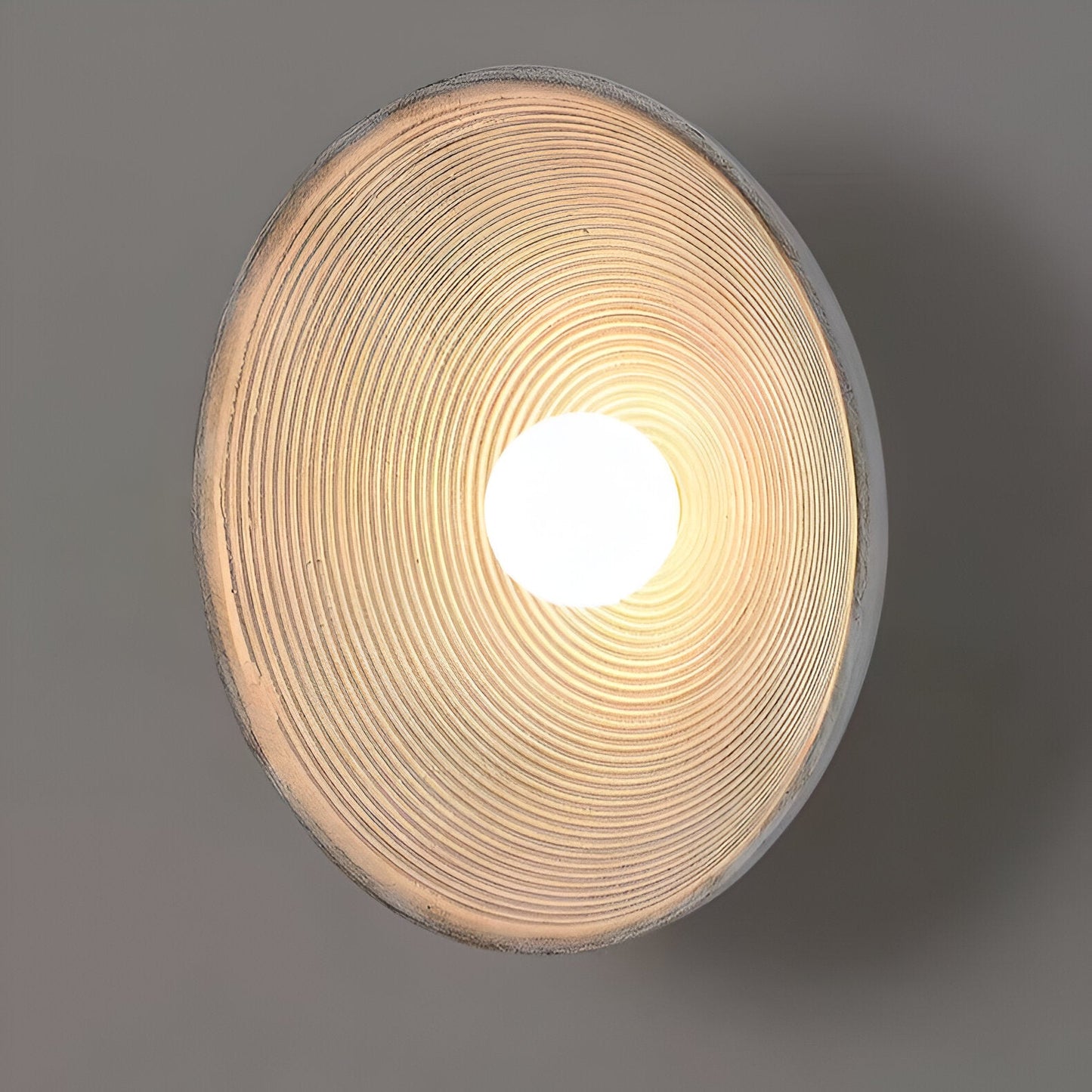 Haru – Dekorative Nachttisch-Wandlampe