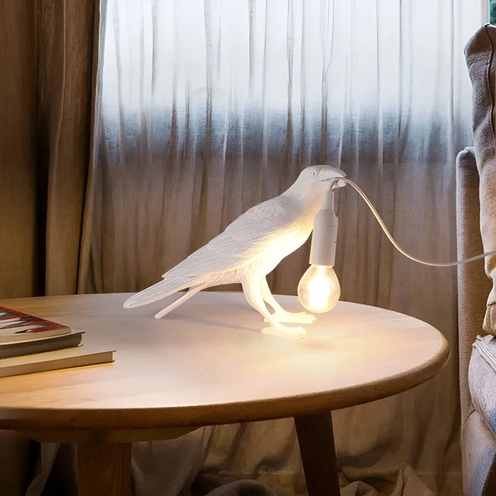 Takara – Nordische Vogel-Tisch- & Wandleuchte