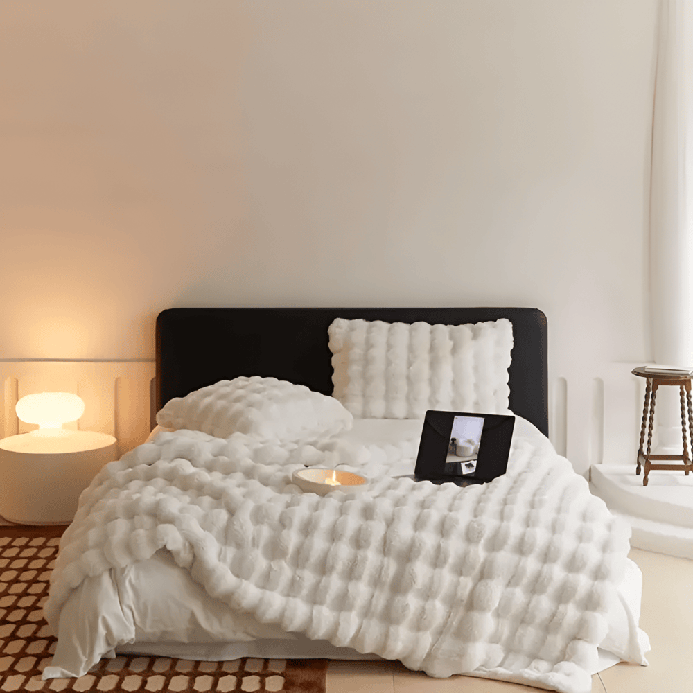 Hana – Flauschige Bubble-Velvet-Decke