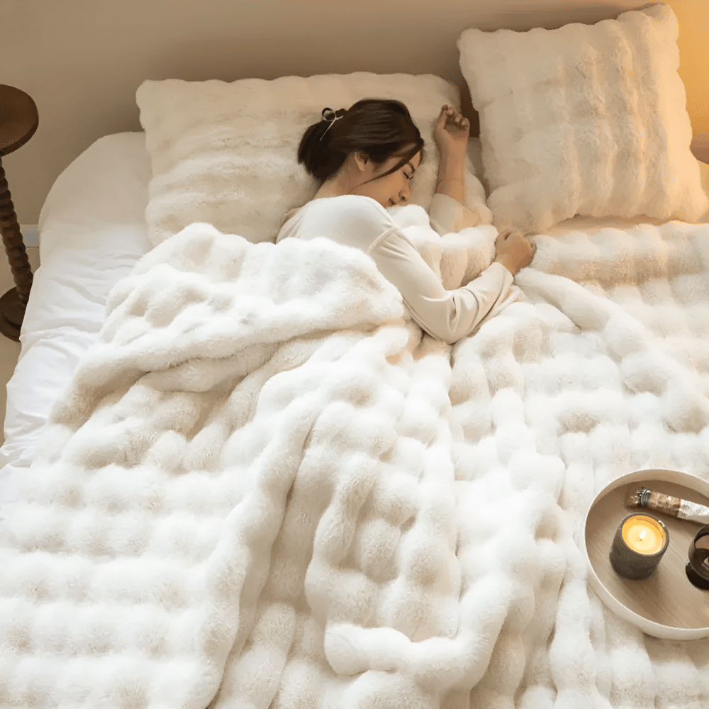 Hana – Flauschige Bubble-Velvet-Decke