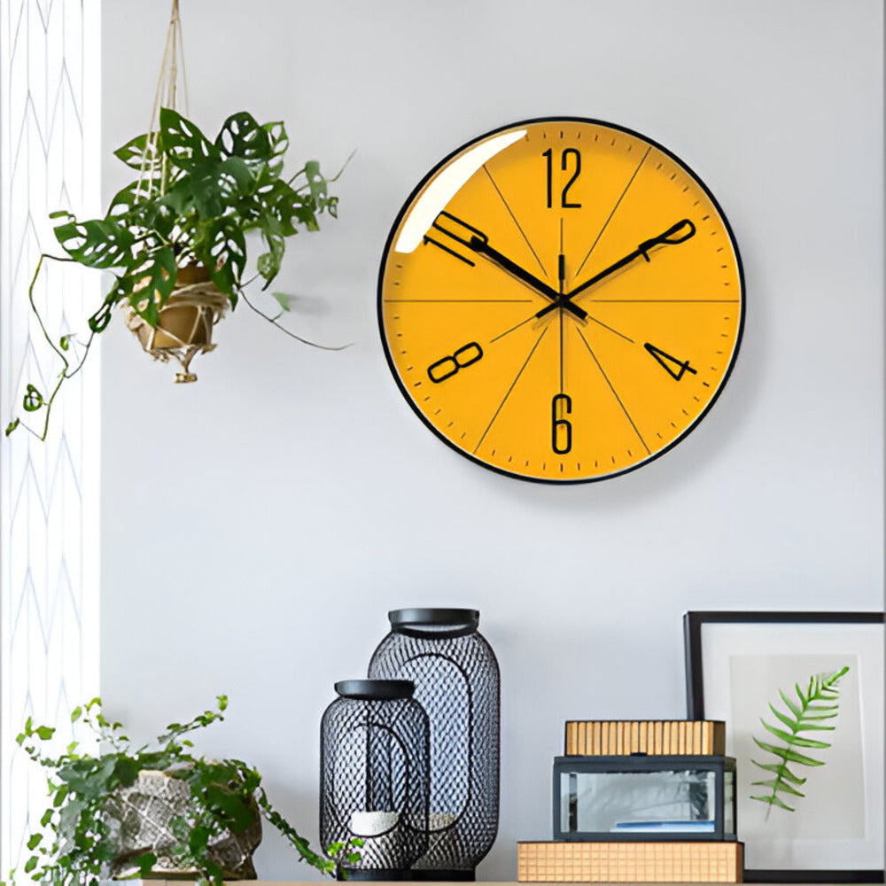 Ren – Schlichte Nordische Wanduhr