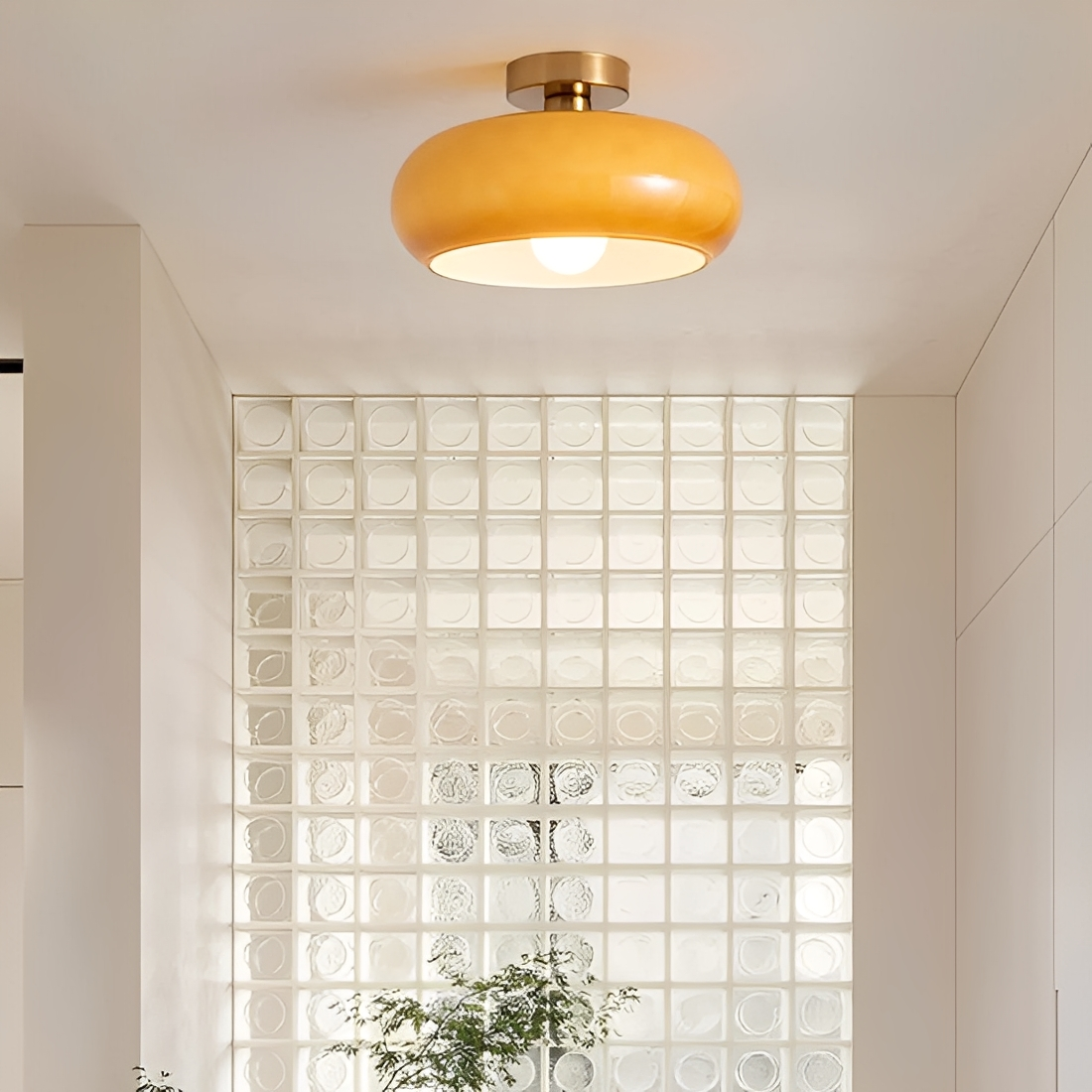Friedrich – Bauhaus Messing Glas Deckenleuchte