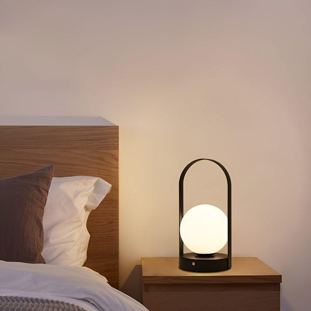 Mira – Stylische Tischlampe