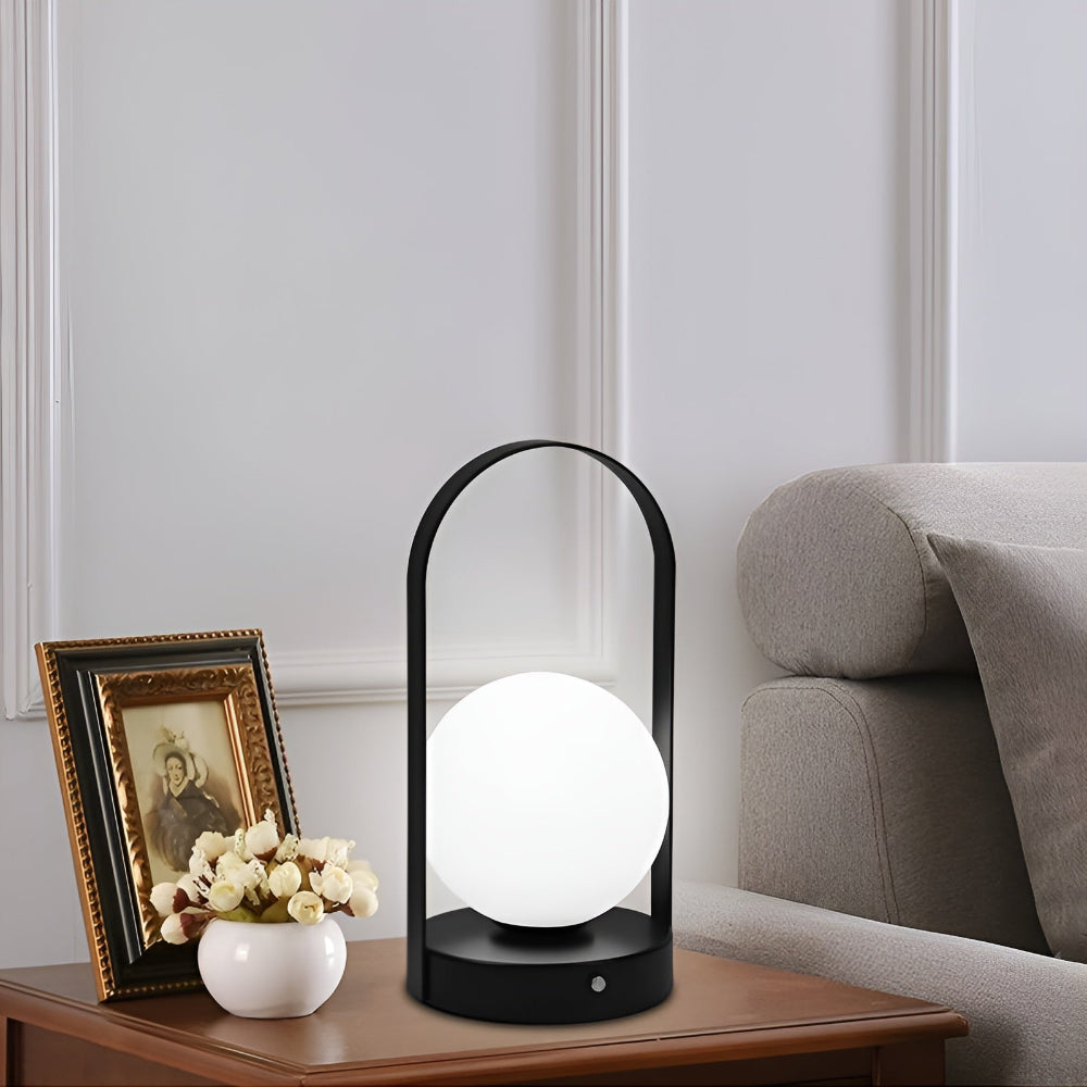 Mira – Stylische Tischlampe