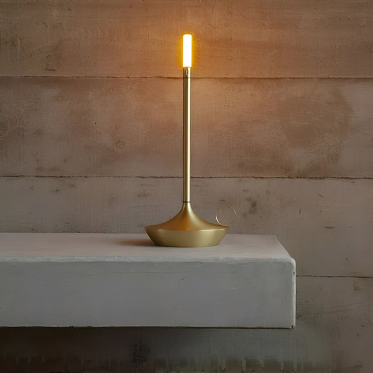 Nina – Tragbare Tischlampe im Zylinderd design