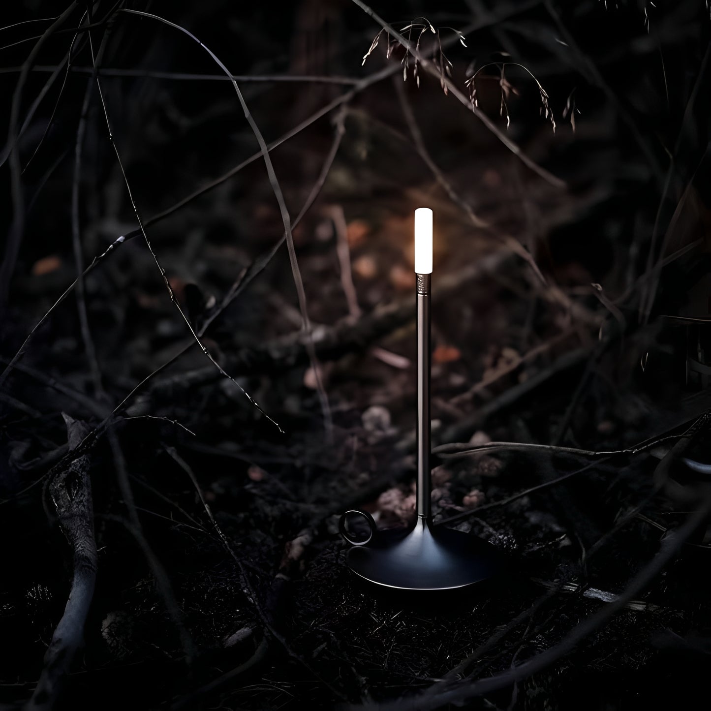 Nina – Tragbare Tischlampe im Zylinderd design