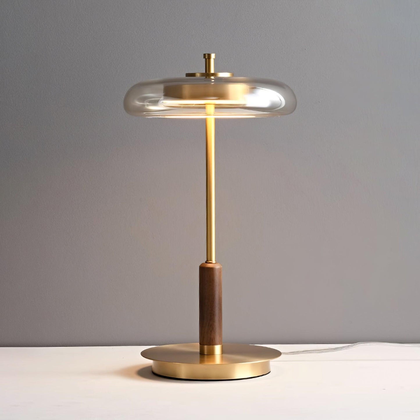 Redondo – Elegante LED-Tischlampe aus Metall und Glas