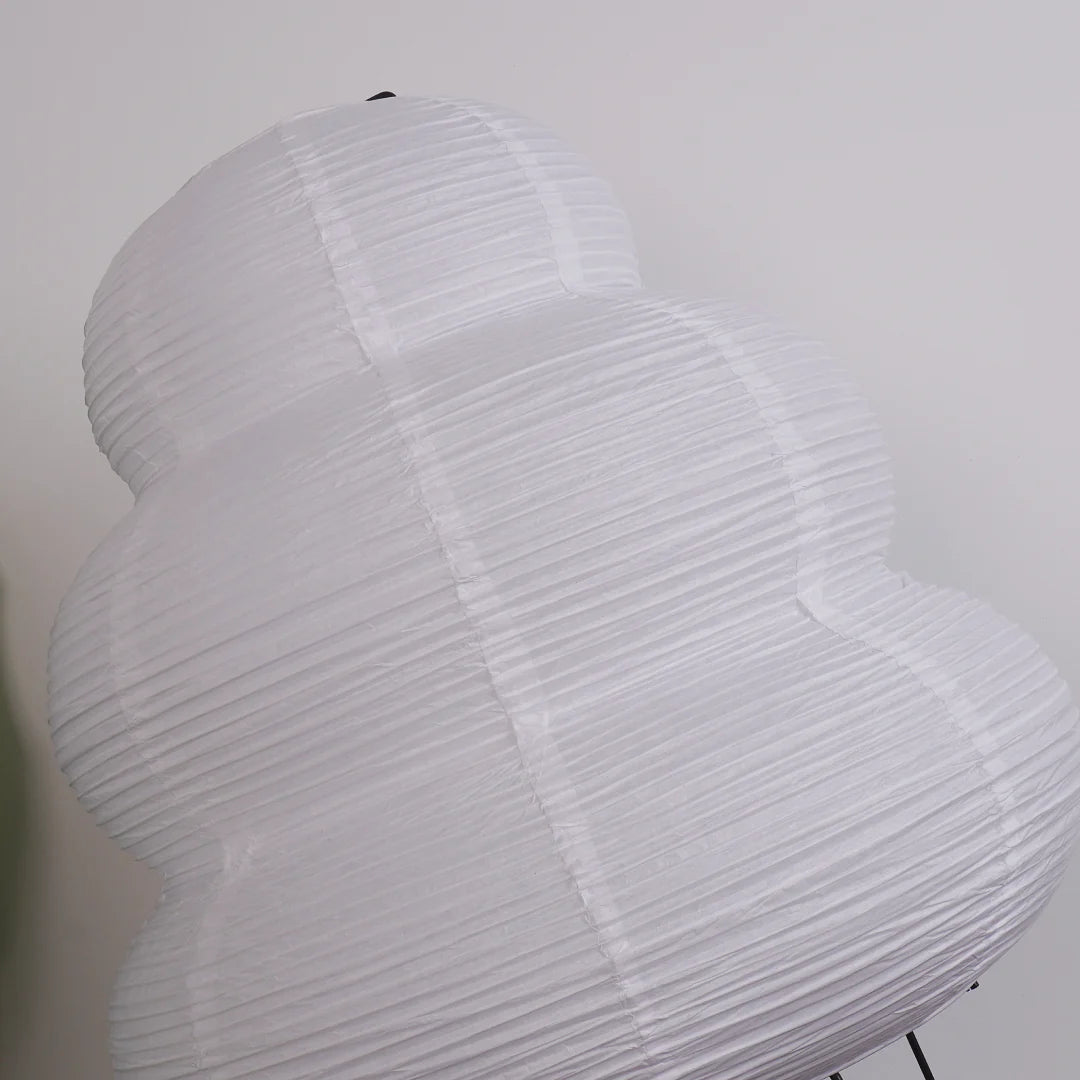 Takumi – Japanische Stehlampe aus Xuan-Papier