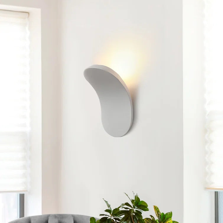 Orina – Exquisite Nordische Designer-Wandleuchte